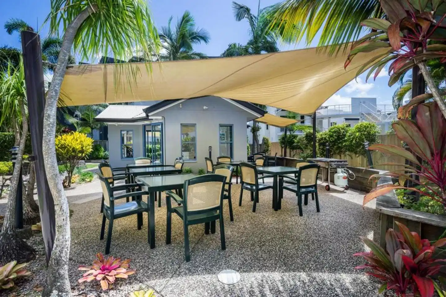 Alexandra on the Pacific Terrasse