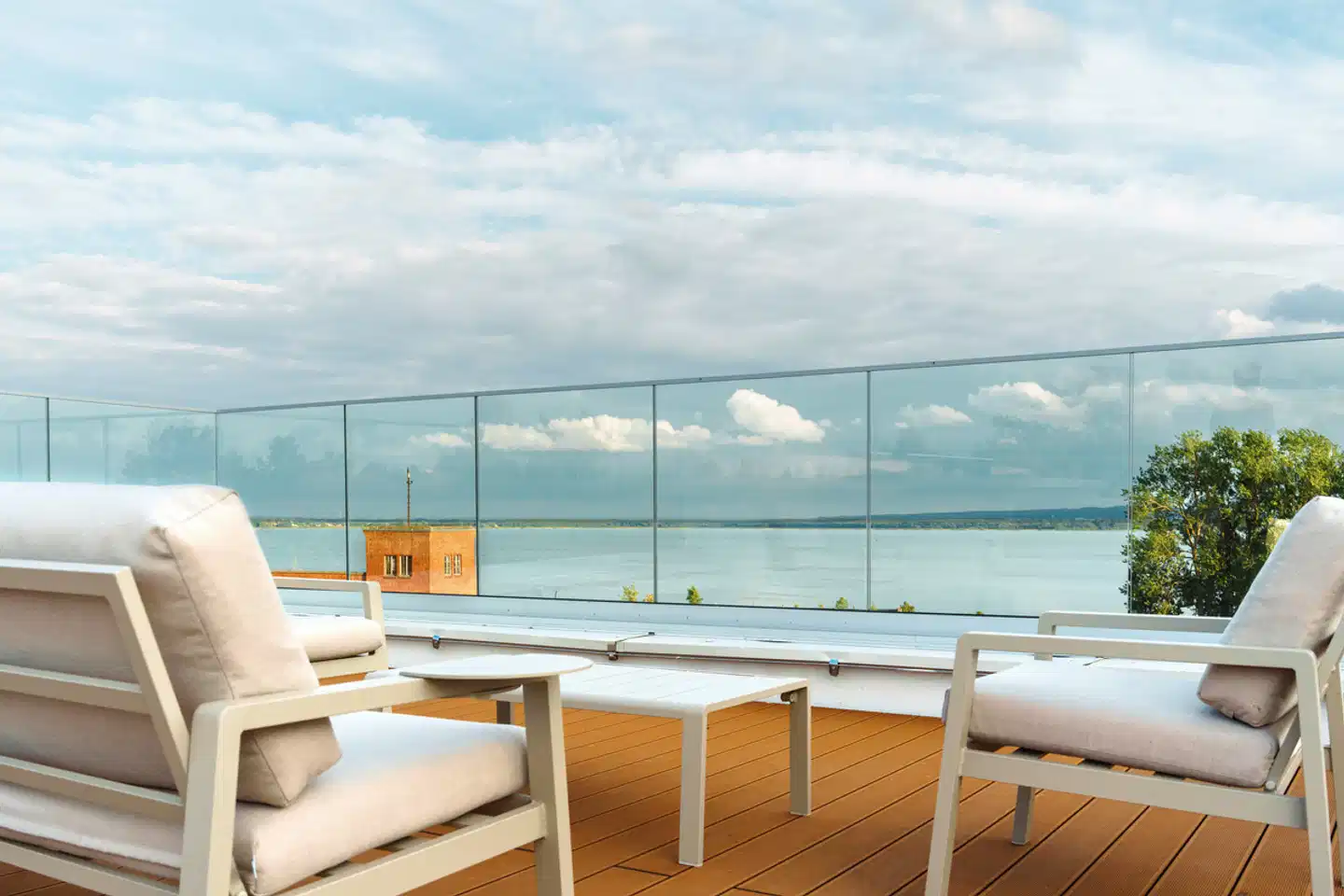 Arche Fabryka Samolotow Terrasse