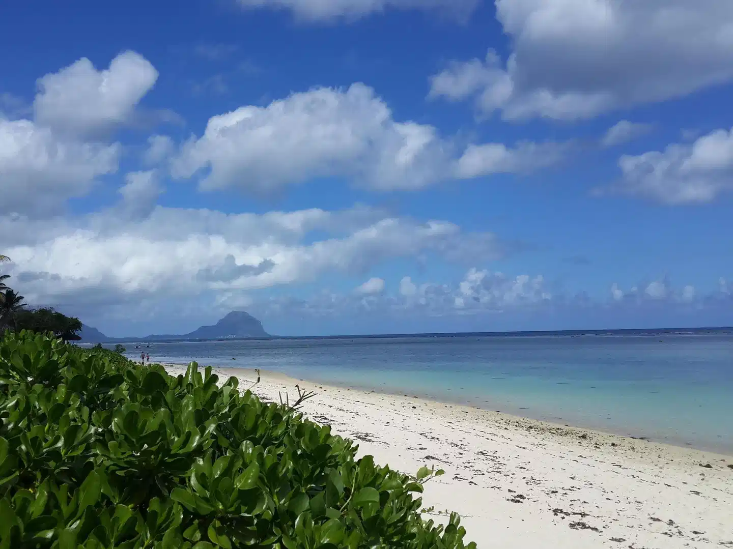 Villasun Seafront Apart at CapOuest Strand