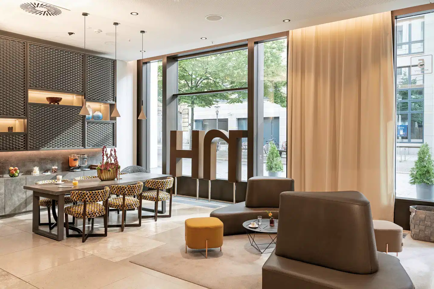 NH Leipzig Zentrum Lobby