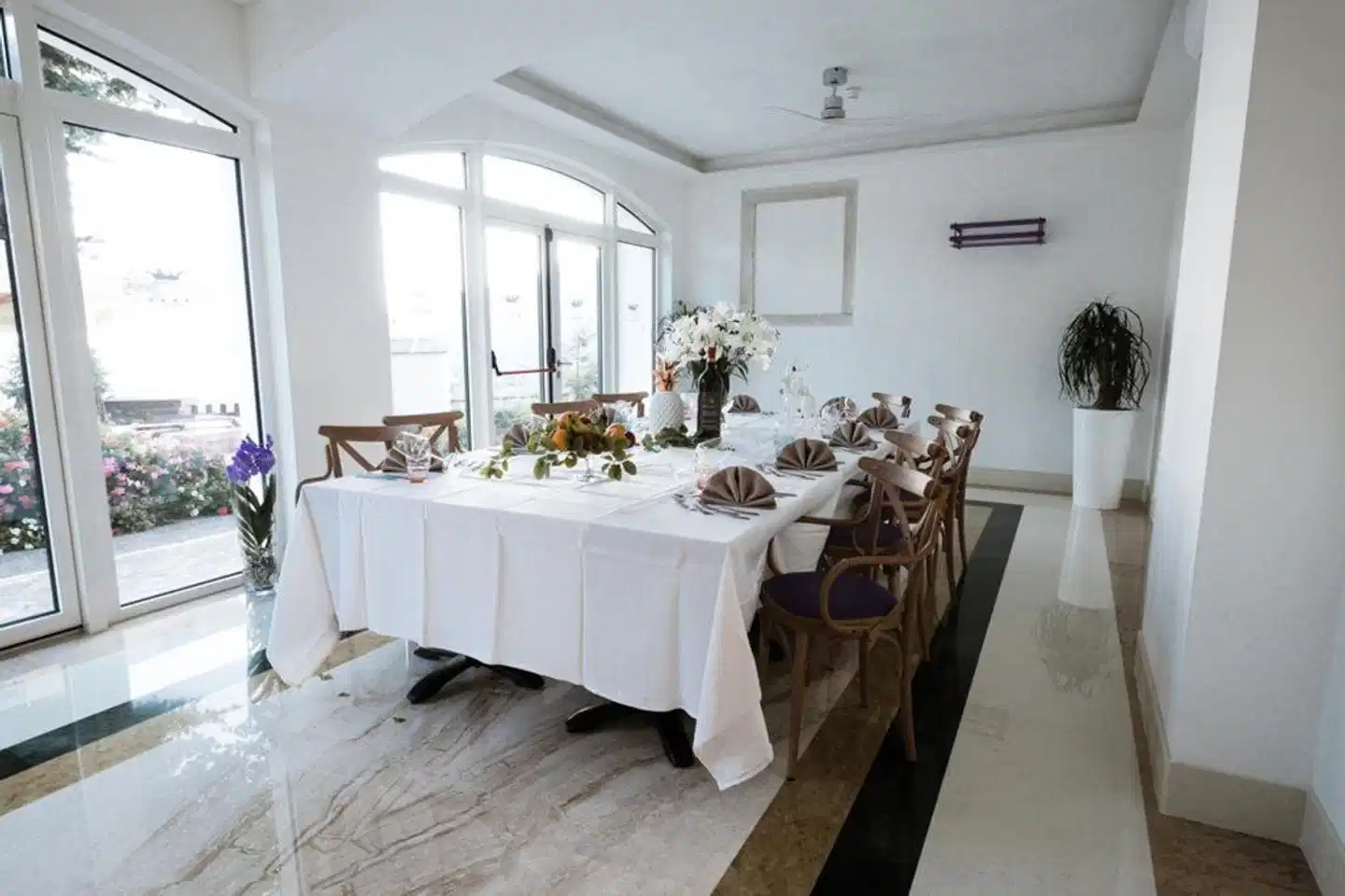 Hotel Corona Restaurant