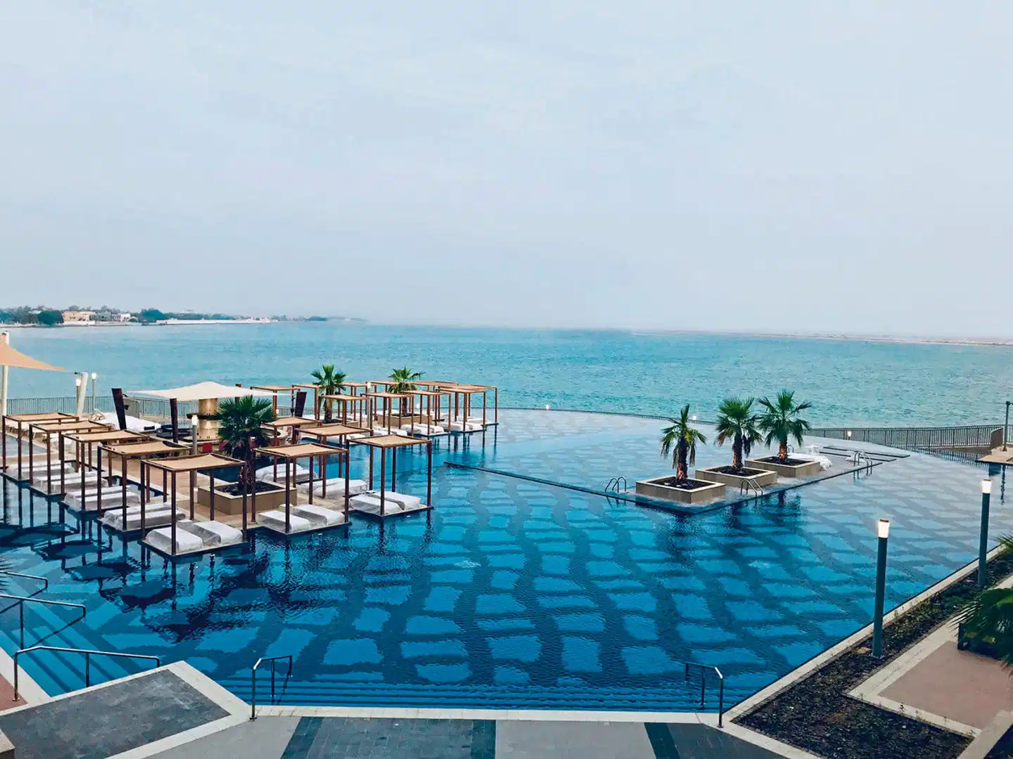 Royal M Hotel by Gewan Abu Dhabi Terrasse