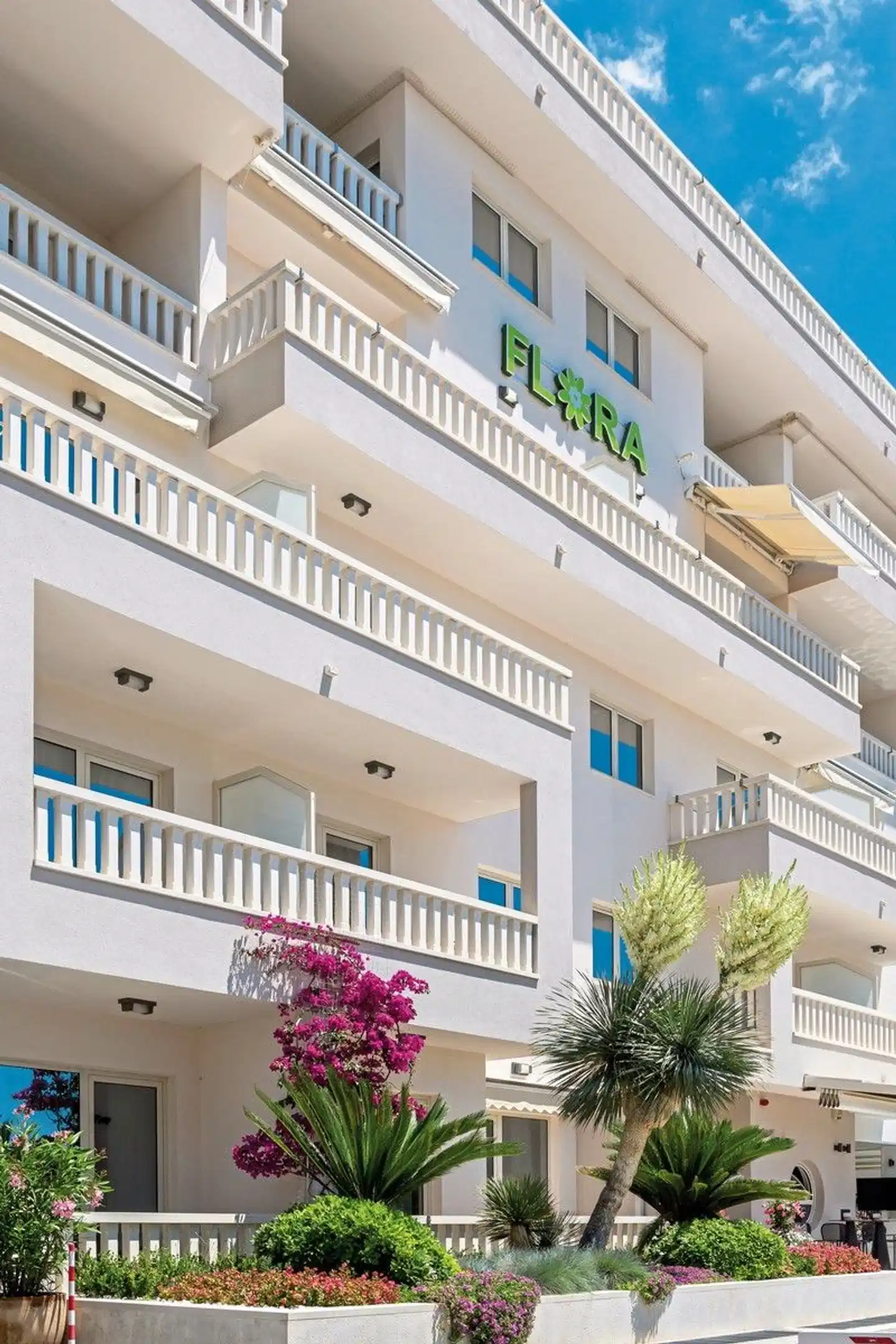Aparthotel Flora Aussenansicht