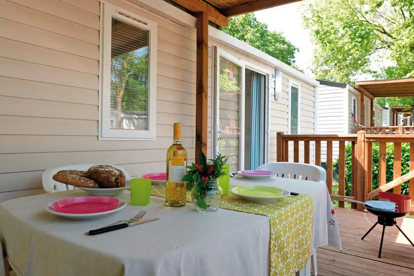 Camping Cisano & San Vito (by Happy Camp) Terrasse