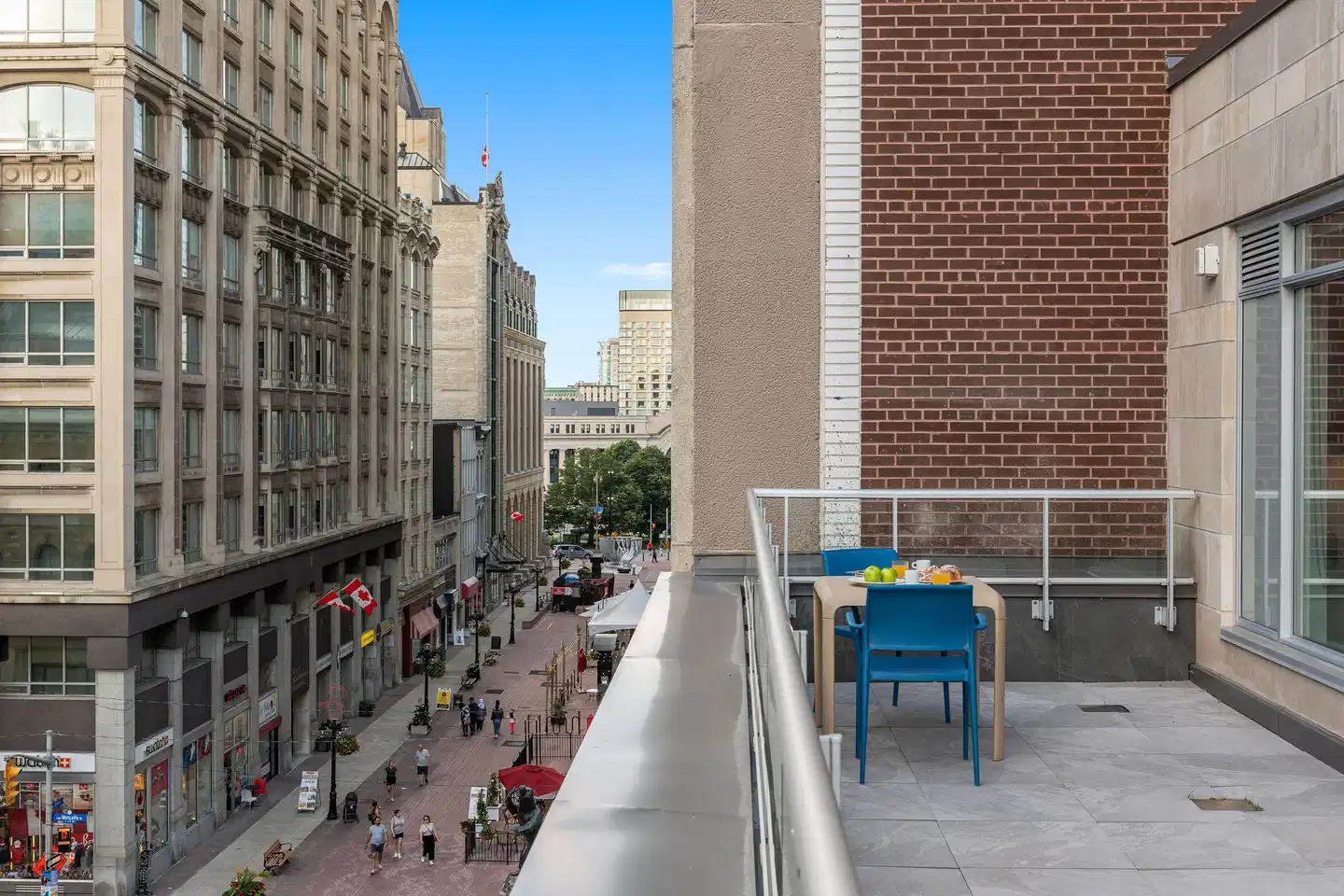 reStays Ottawa Terrasse