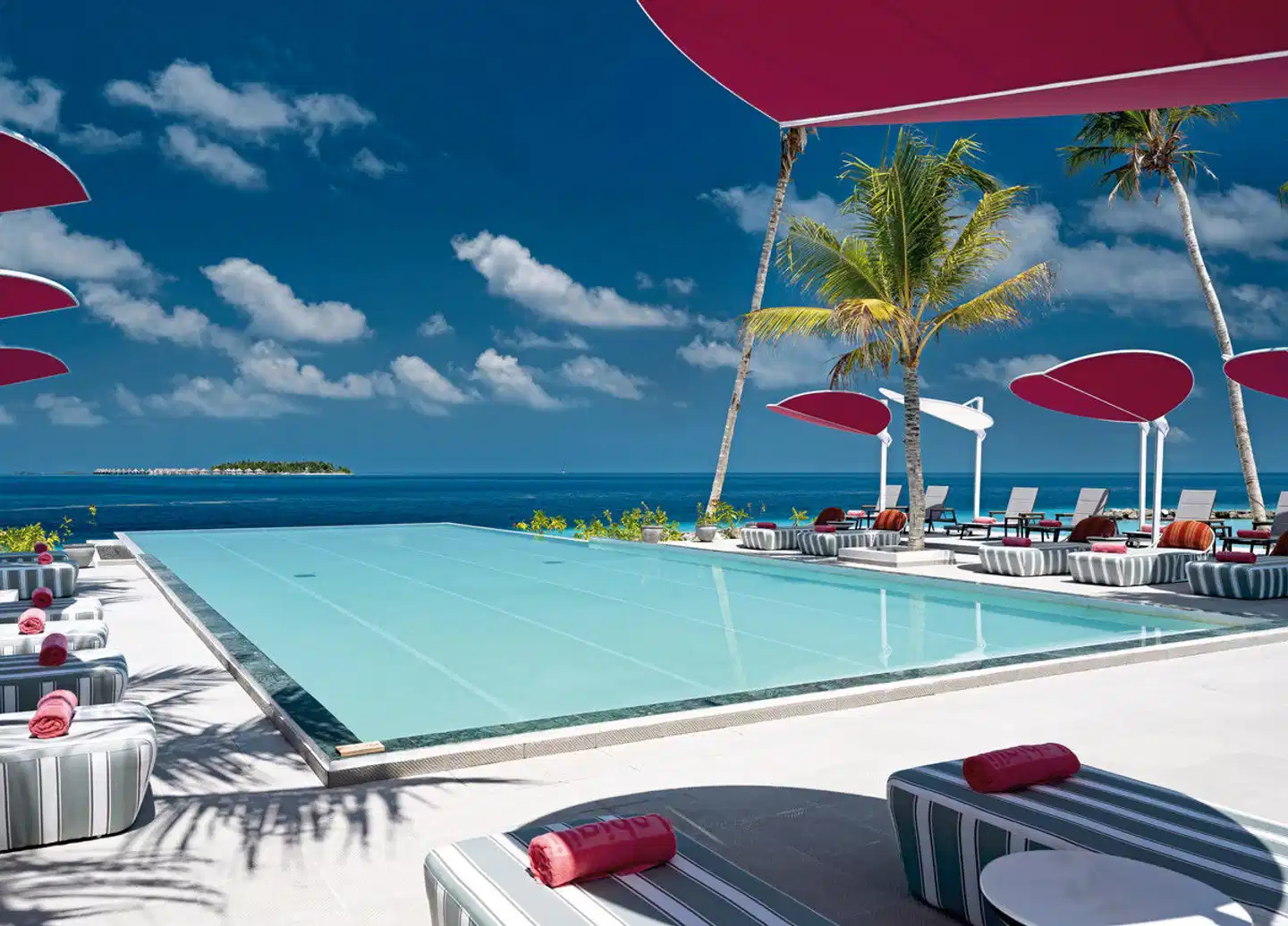 OBLU SELECT Lobigili Pool