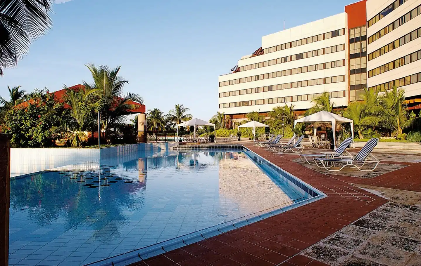 Memories Miramar Pool