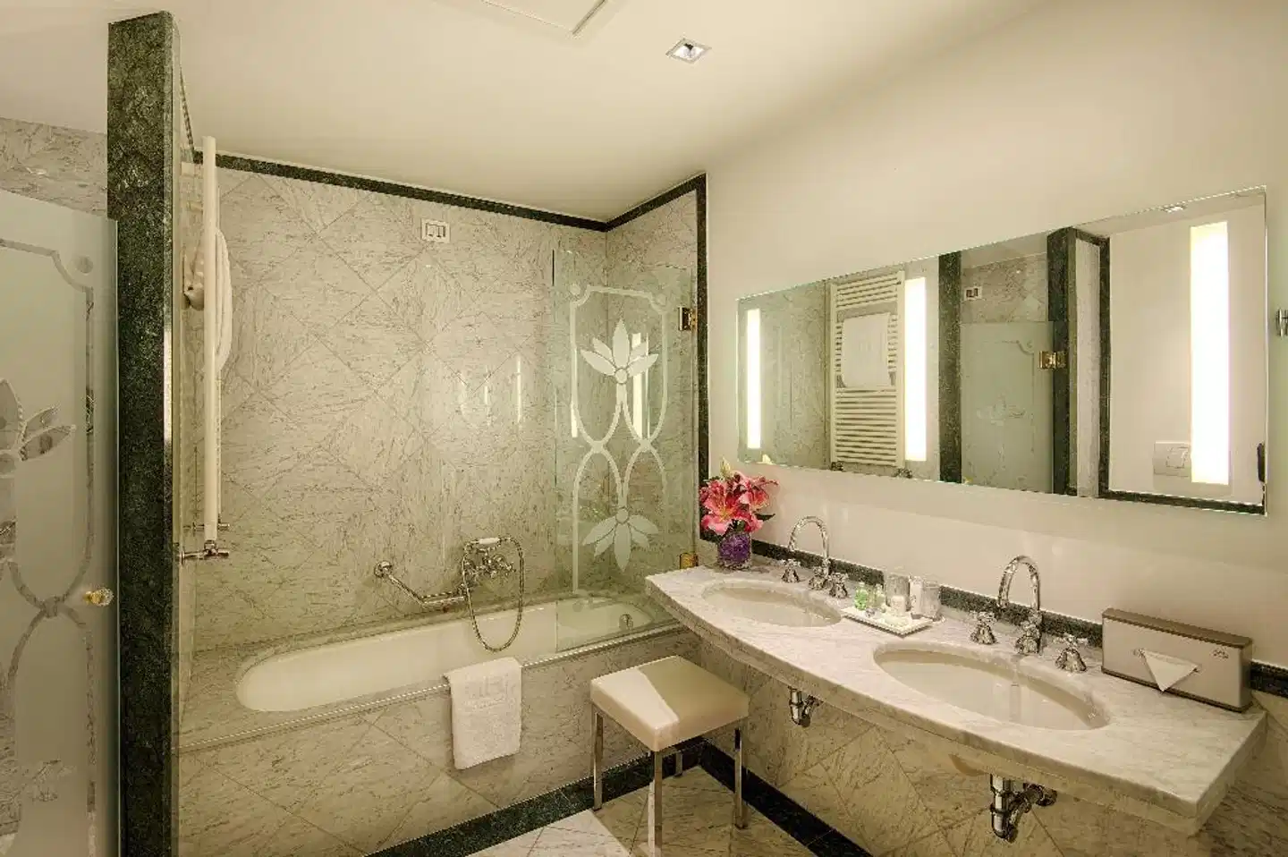 NH Firenze Badezimmer