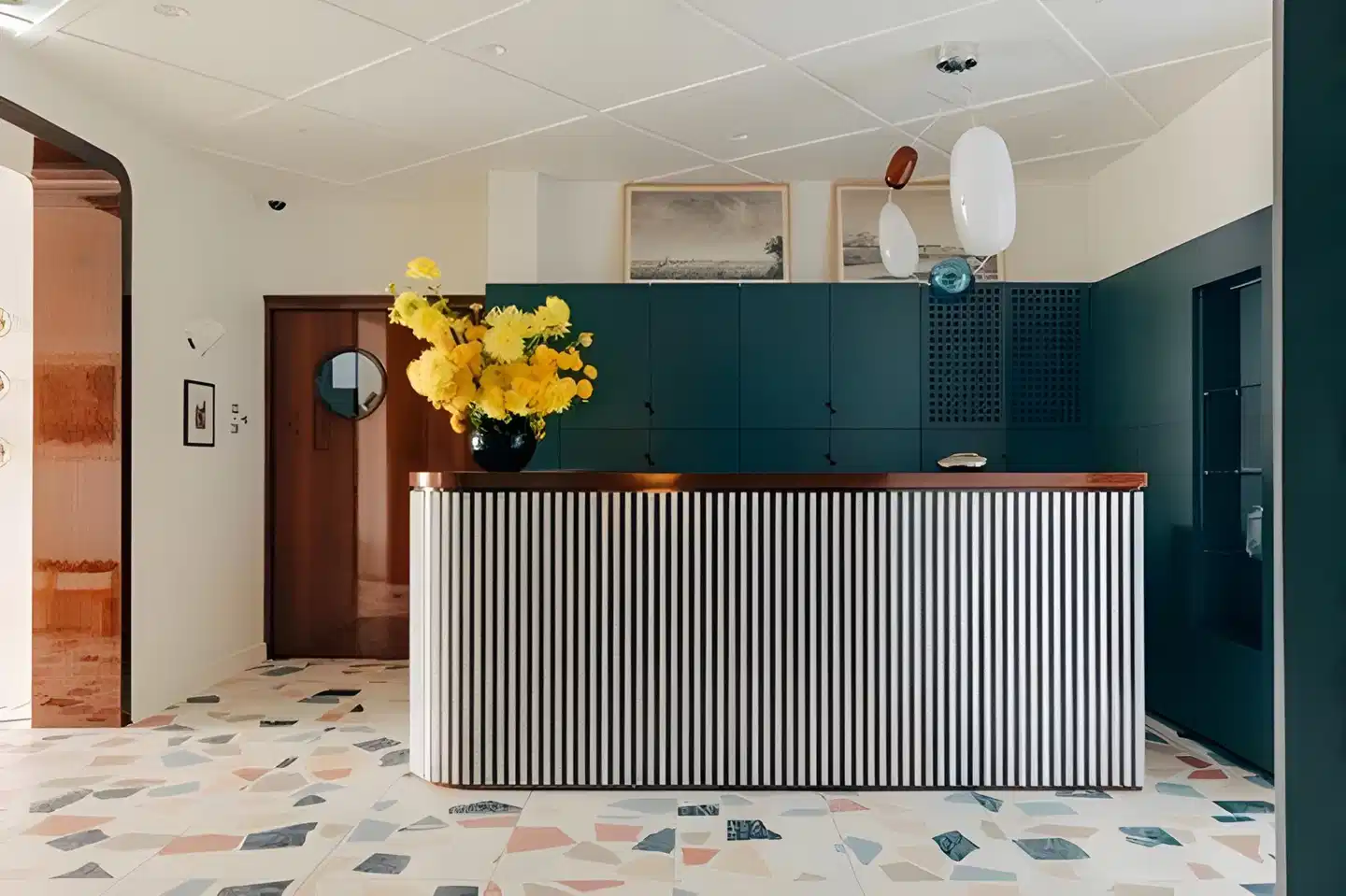 Wallace Tour Eiffel Lobby