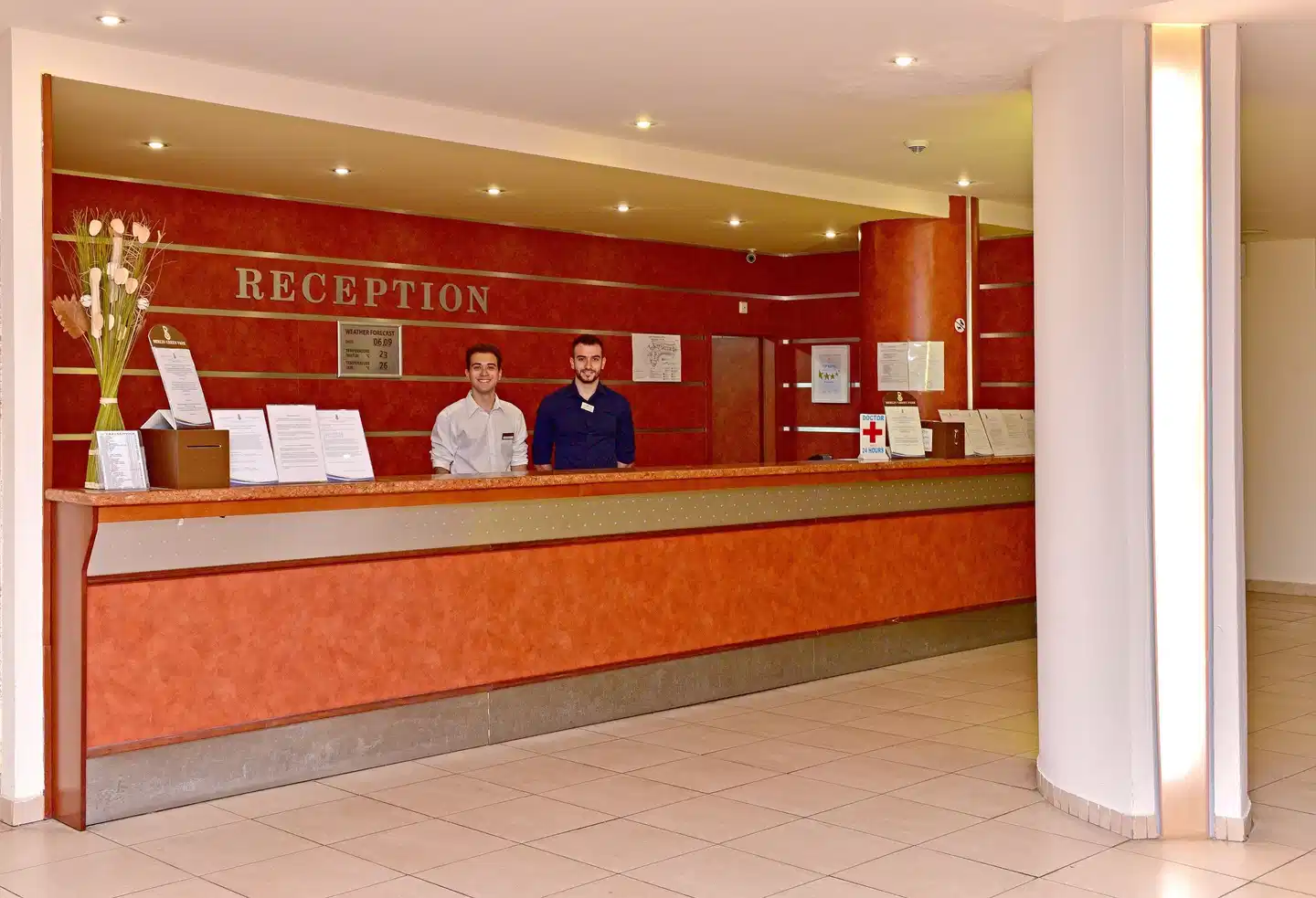 Berlin Green Park Hotel Lobby