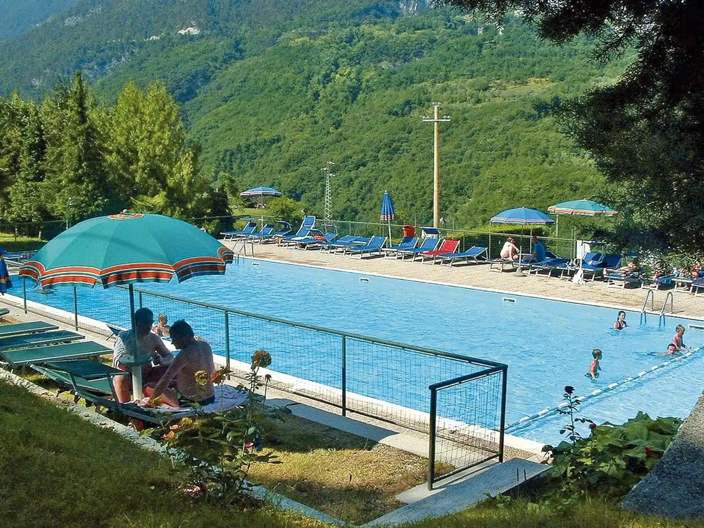 Miralago Pool