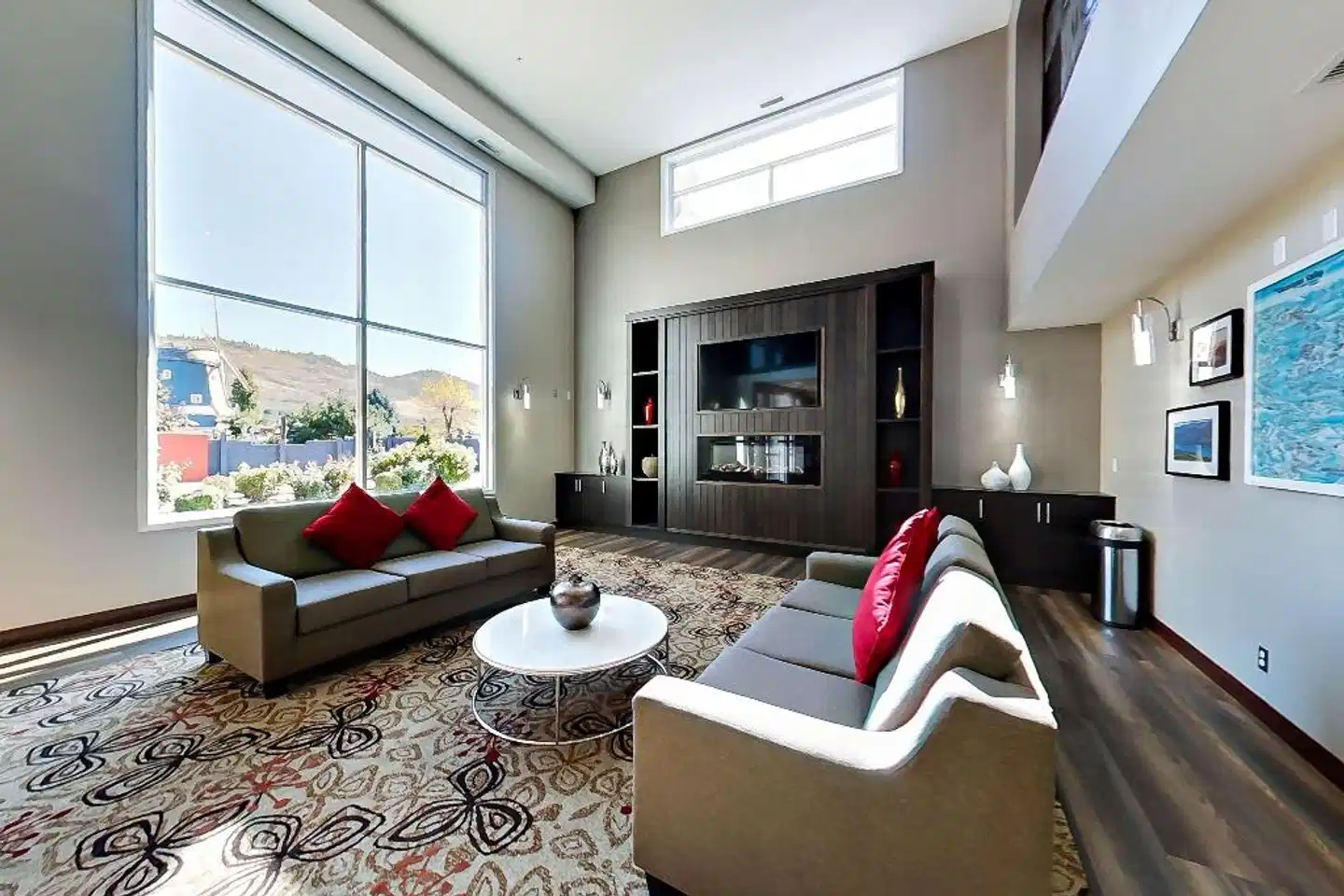 Best Western Plus Sunrise Inn Lobby