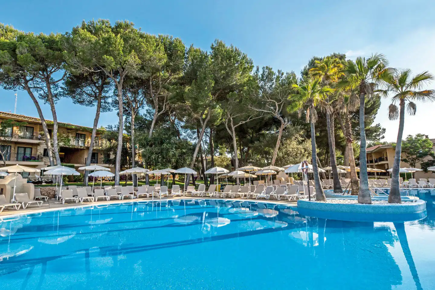 Vell Mari Hotel & Resort Pool