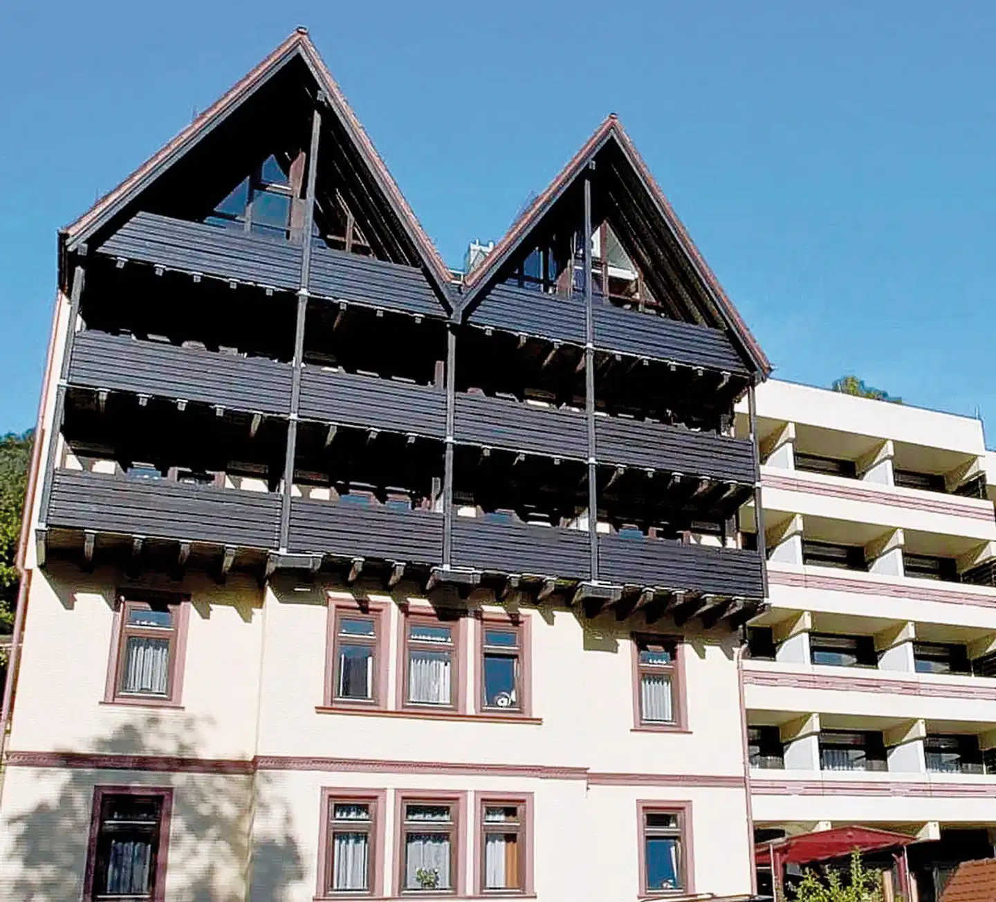 Hotel Bergfrieden Aussenansicht