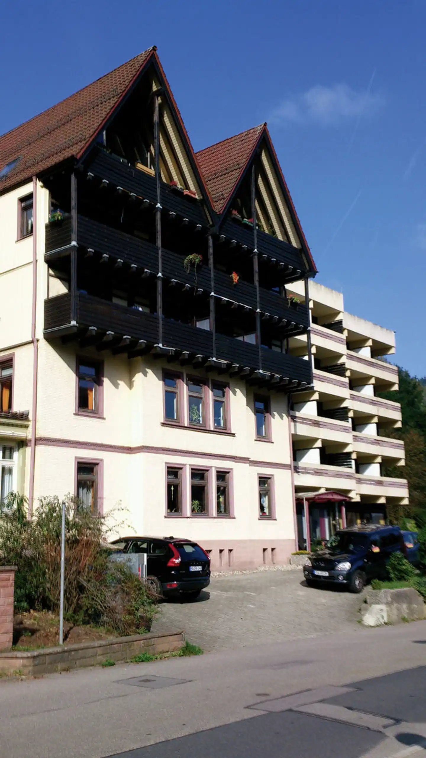 Hotel Bergfrieden Aussenansicht