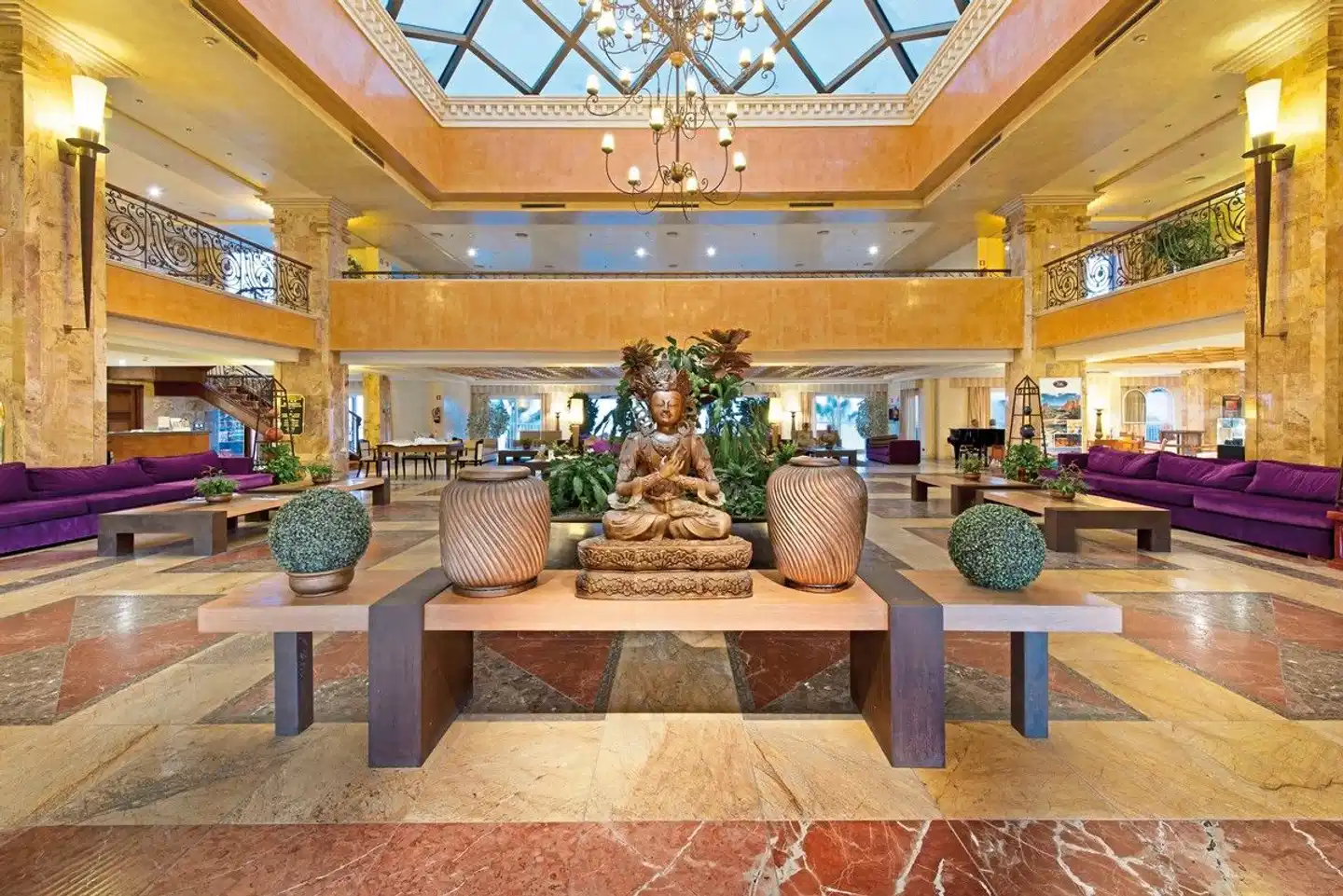 Elba Estepona Gran Hotel & Thalasso Spa Lobby
