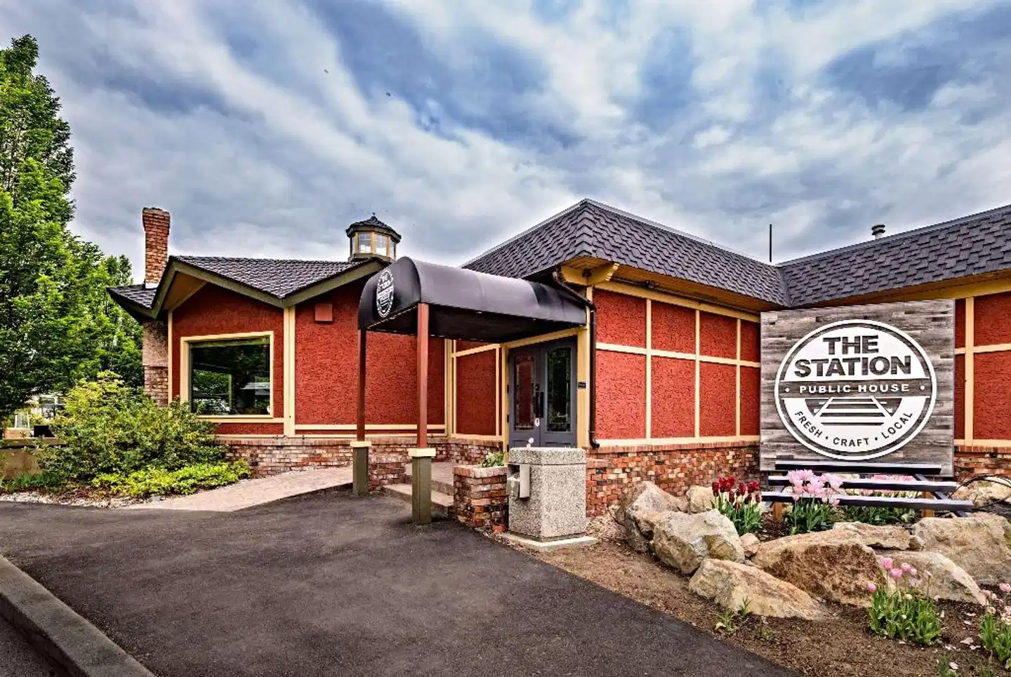 Ramada Inn & Suites Penticton Aussenansicht