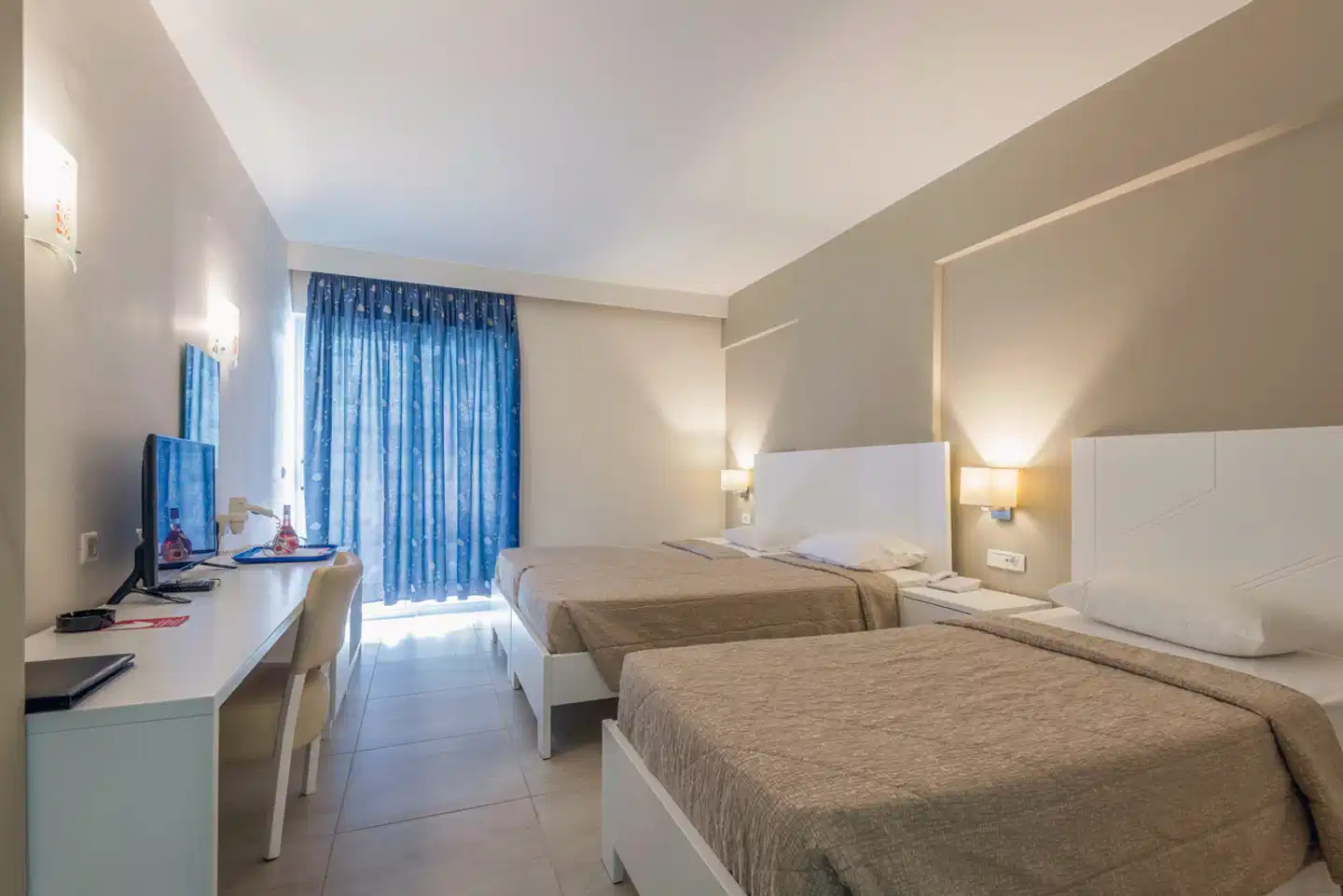 Sandy Beach Hotel Wohnbeispiel