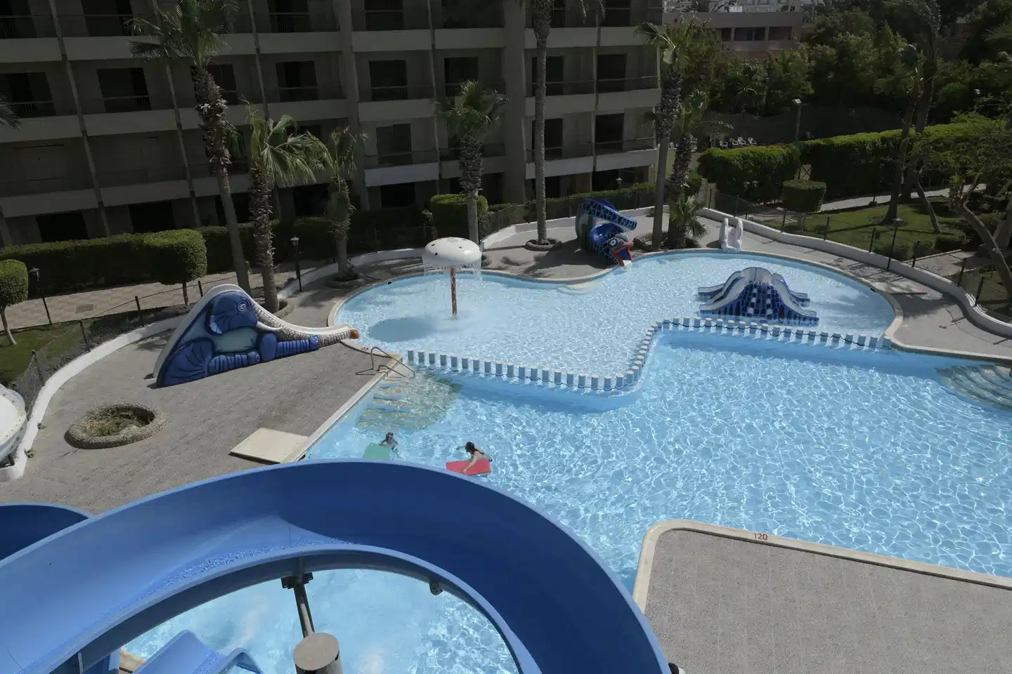 Regina Resort & Aqua Park Pool