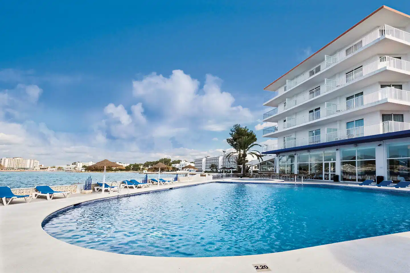 azuLine Mar Amantis & Mar Amantis II Pool