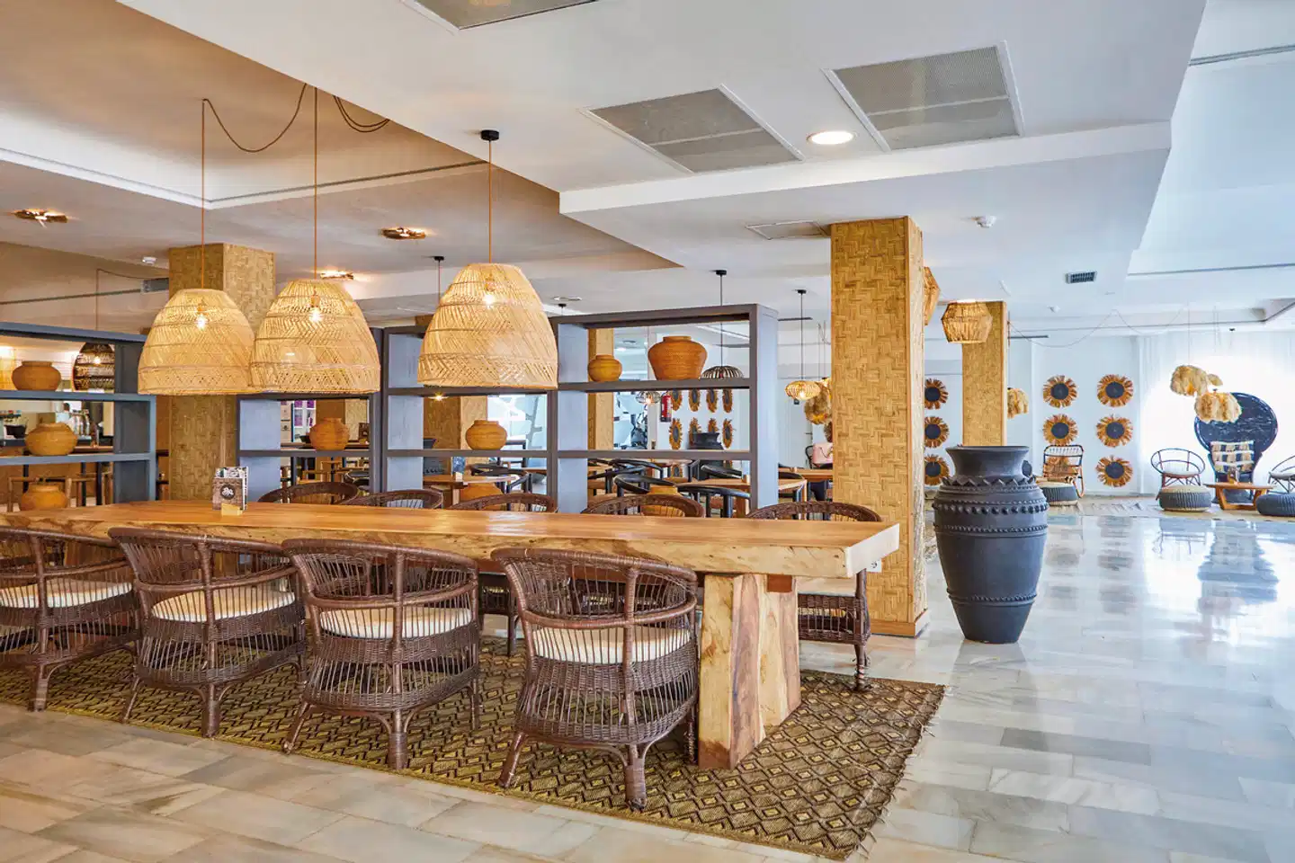 FERGUS Style Bahamas Bar