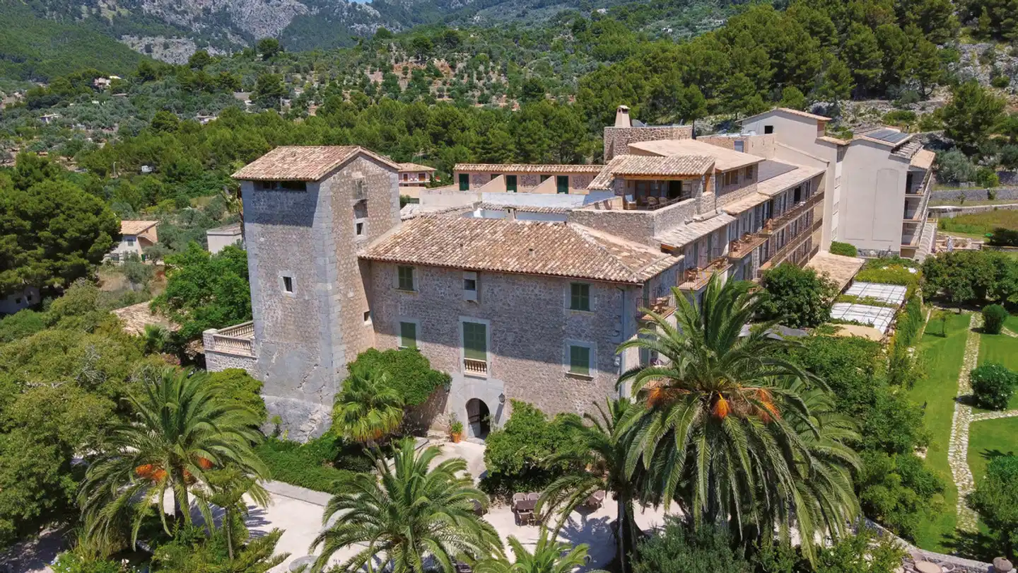 Es Port Aussenansicht