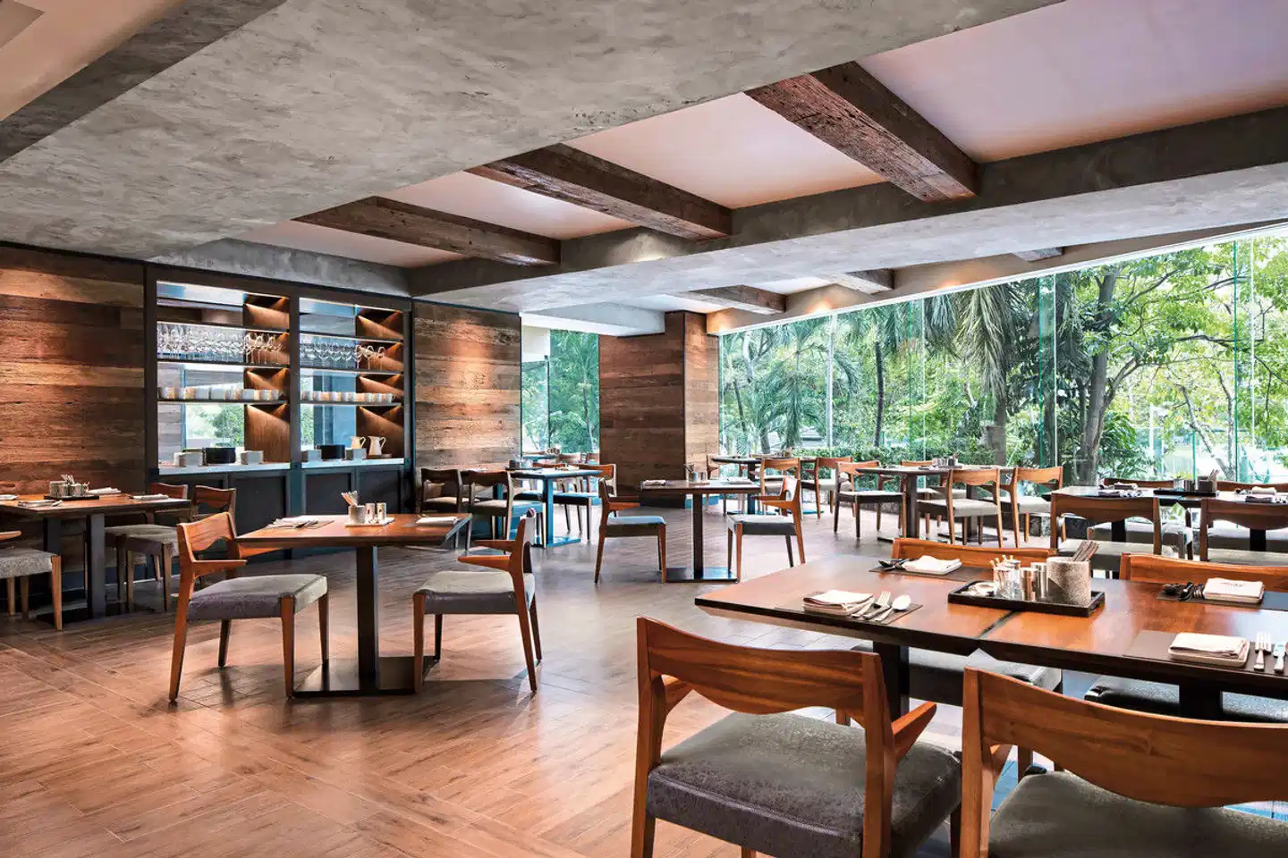 Bangkok Marriott Hotel Queen's Park Restaurant