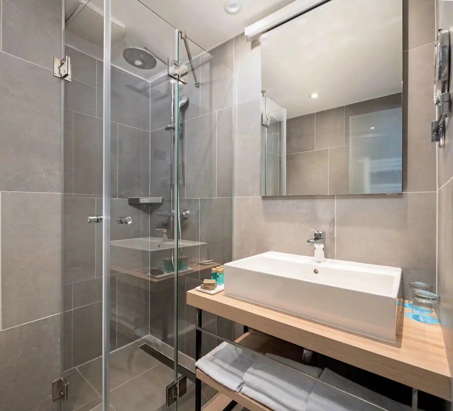 Aminess Maestral Hotel Badezimmer