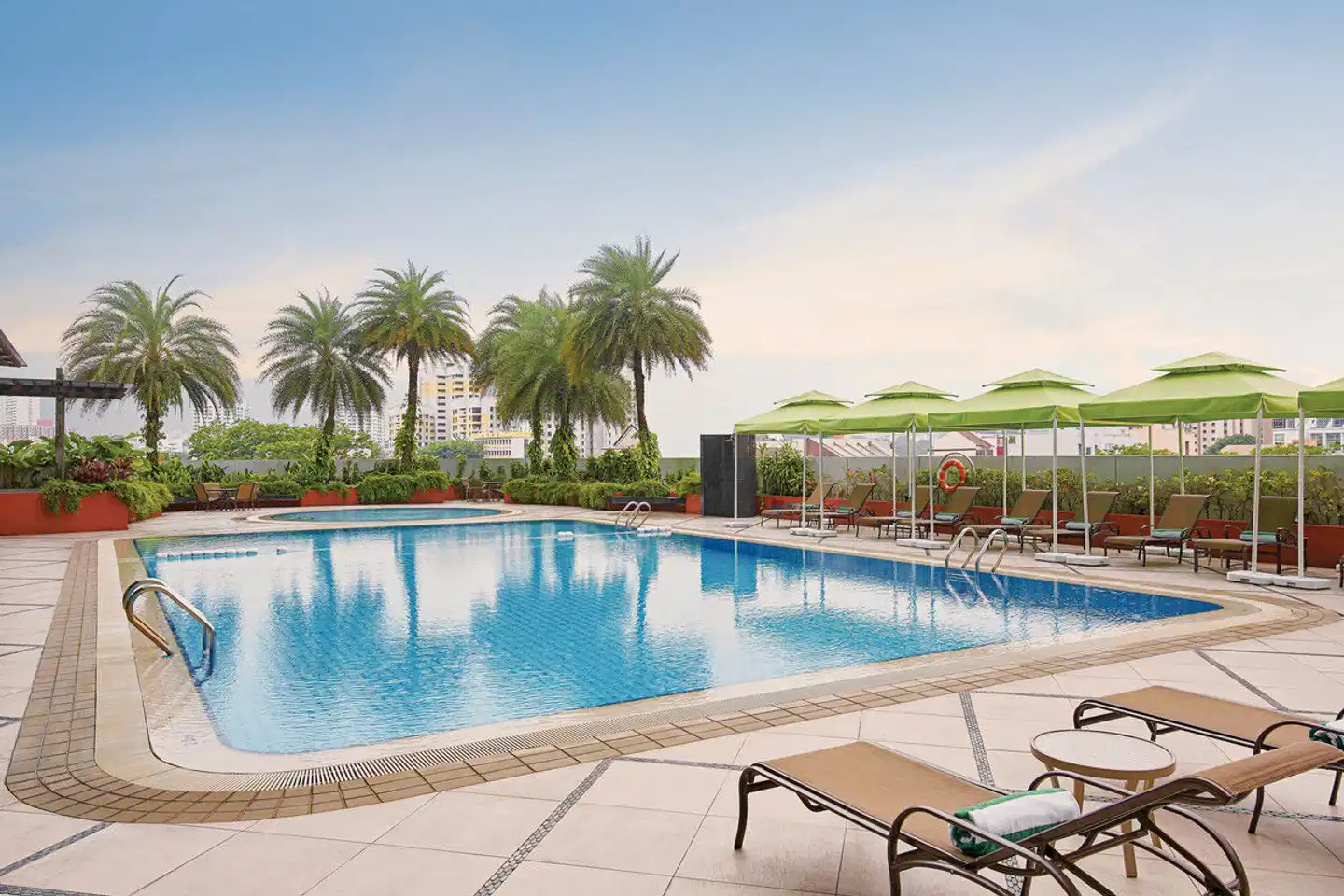 PARKROYAL on Kitchener Road Pool