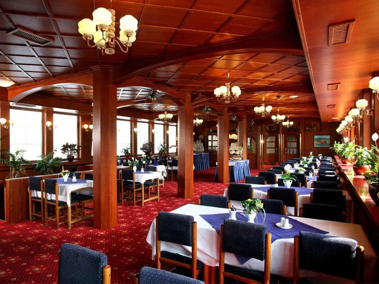 Botel Albatros Restaurant