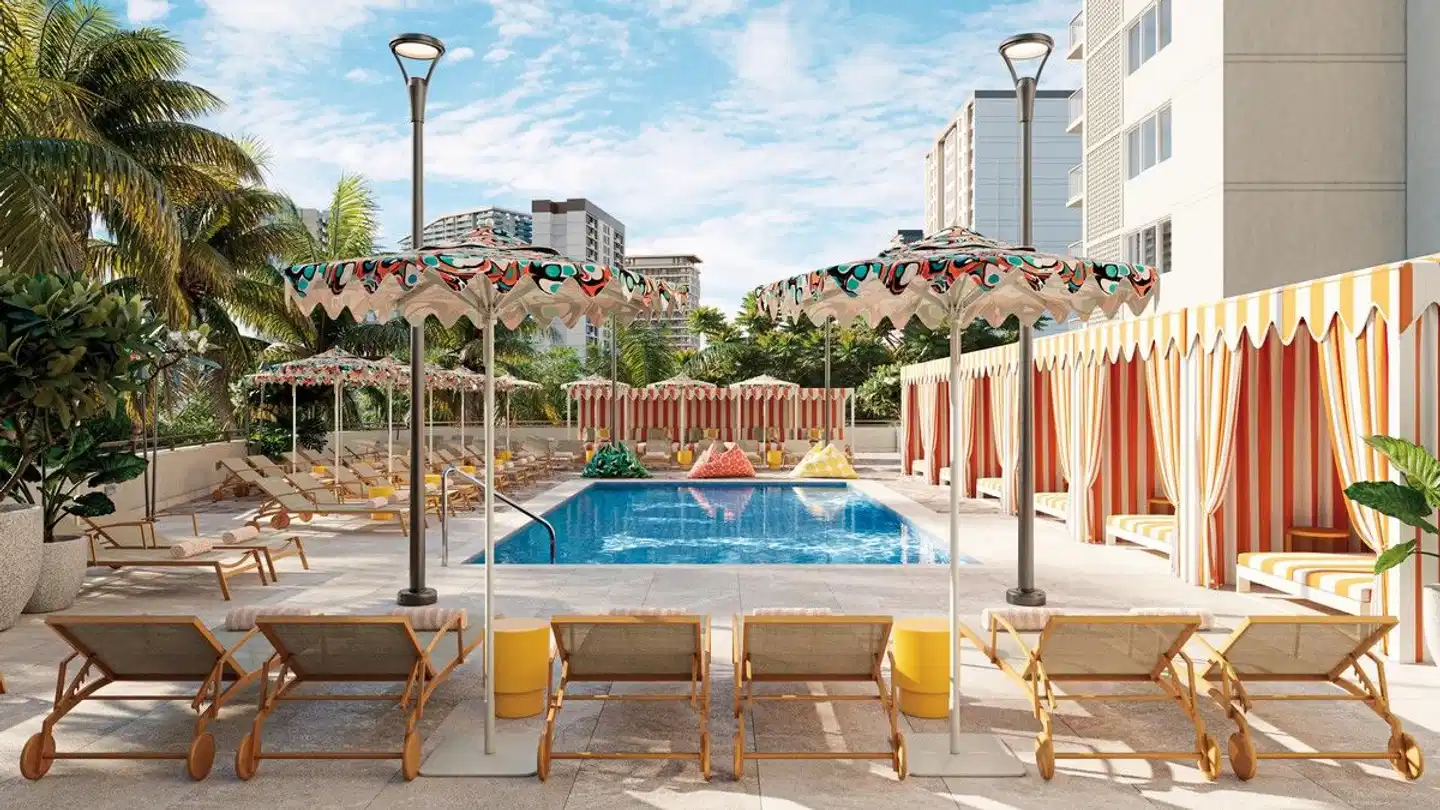 Romer Waikiki at The Ambassador Pool