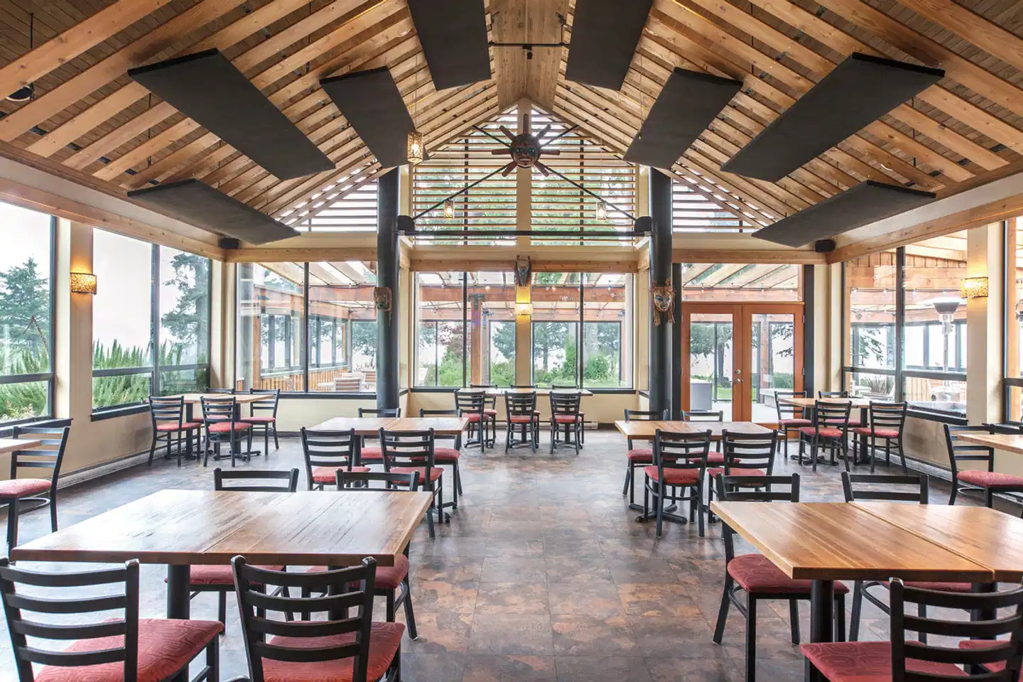 Best Western Tin Wis Resort Bar