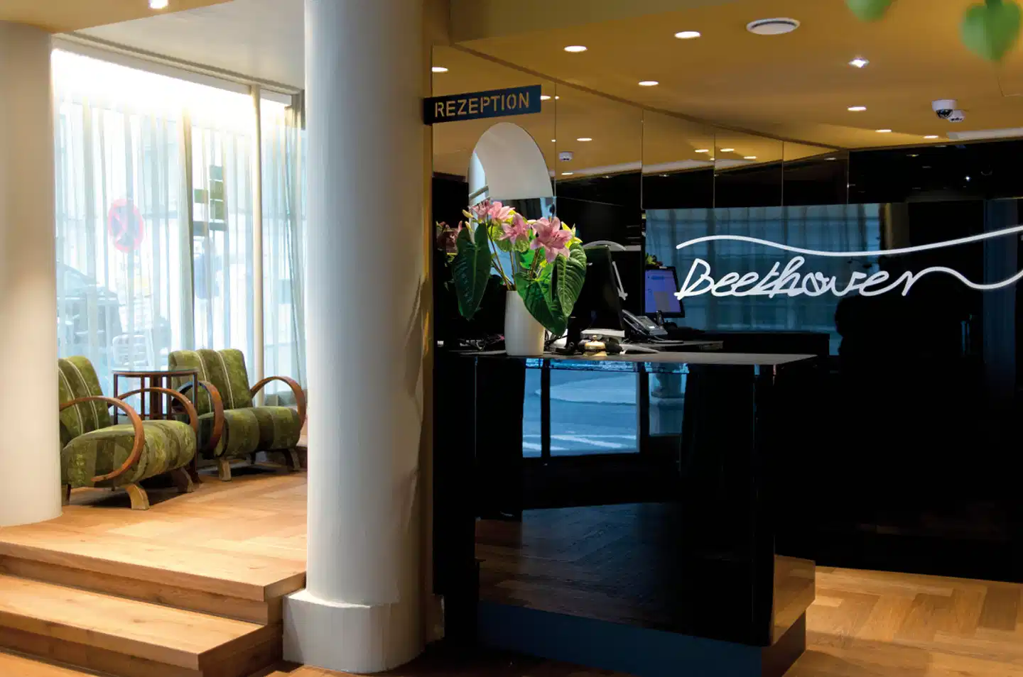 Hotel Beethoven Lobby