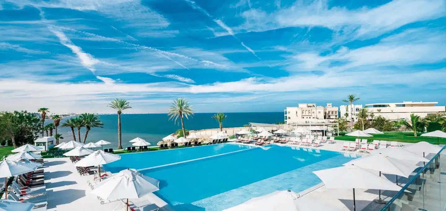 Crowne Plaza Muscat Pool