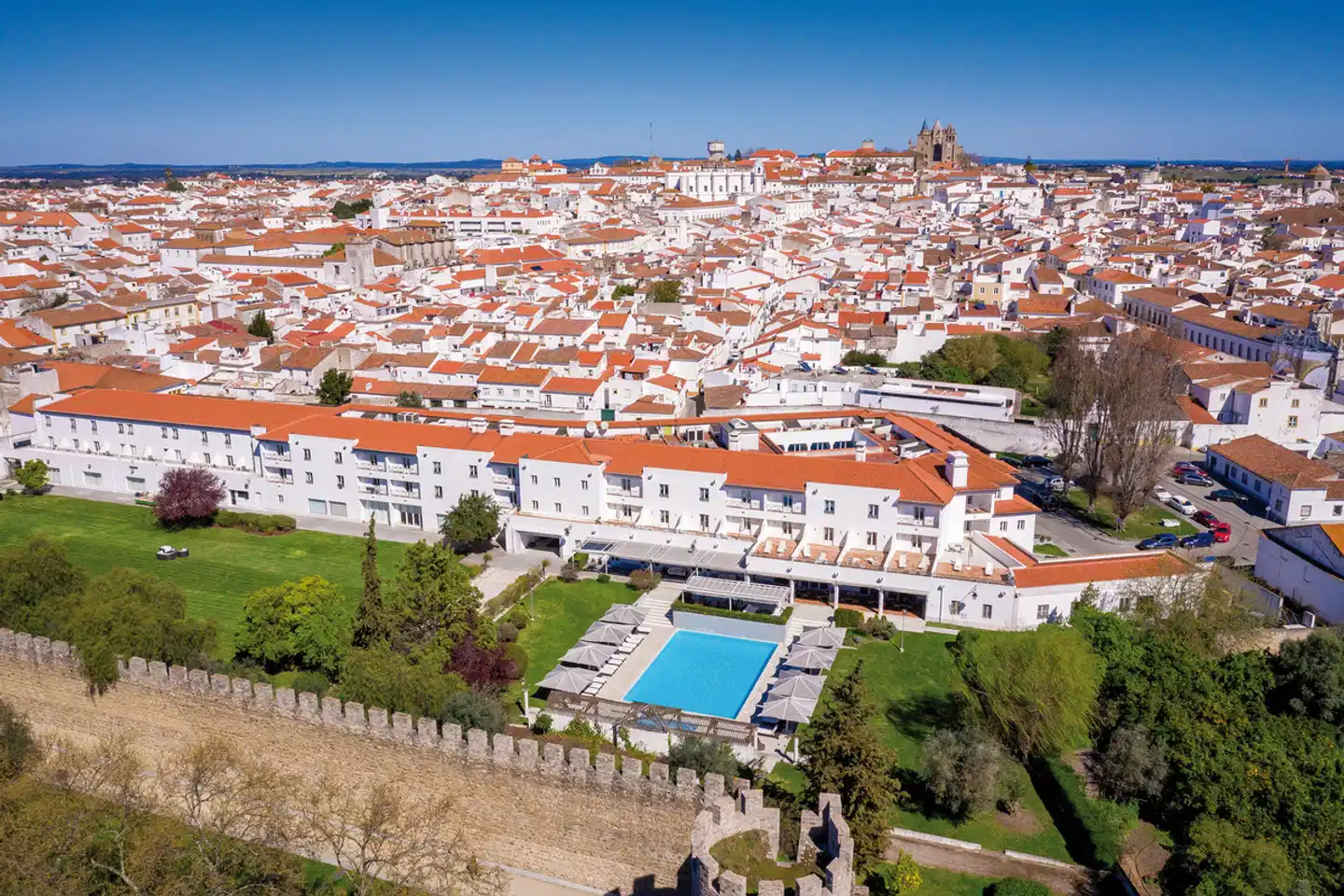 M'ar de Ar Muralhas Aussenansicht