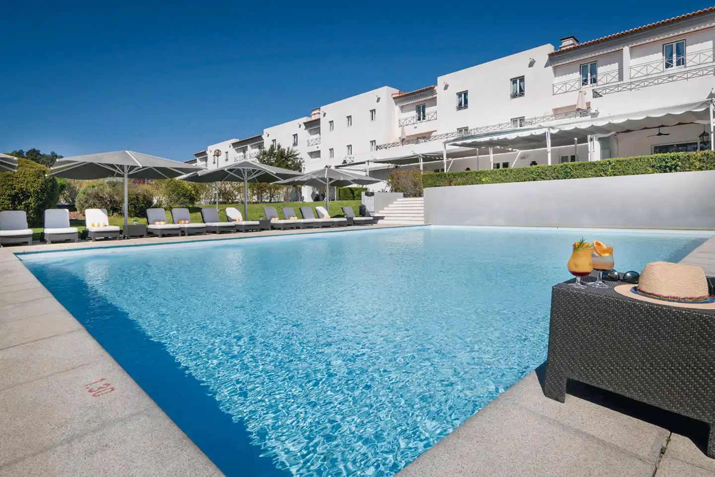 M'ar de Ar Muralhas Pool