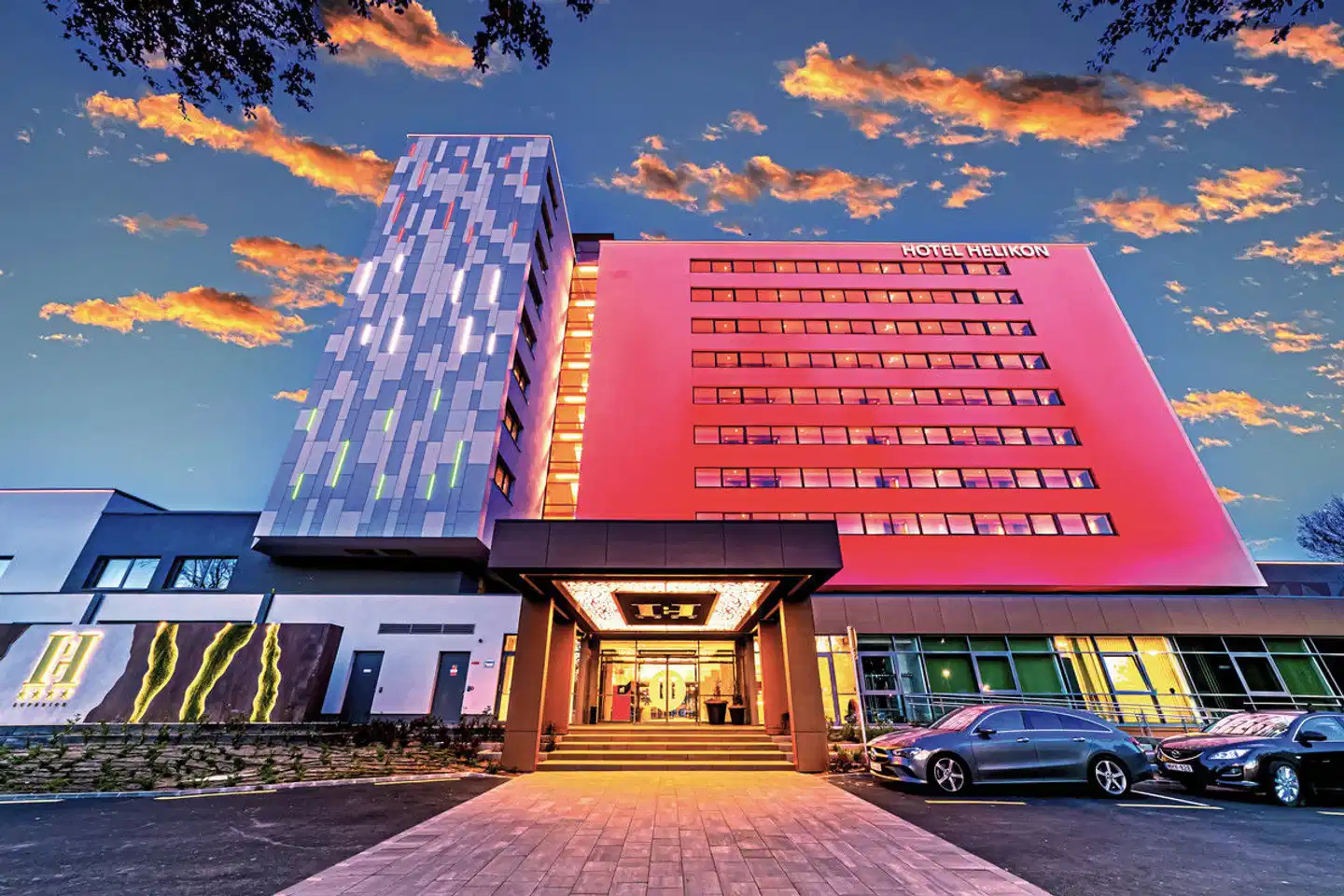 Hotel Helikon Aussenansicht