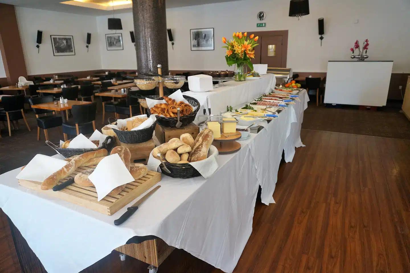 Richmond Hotel Restaurant