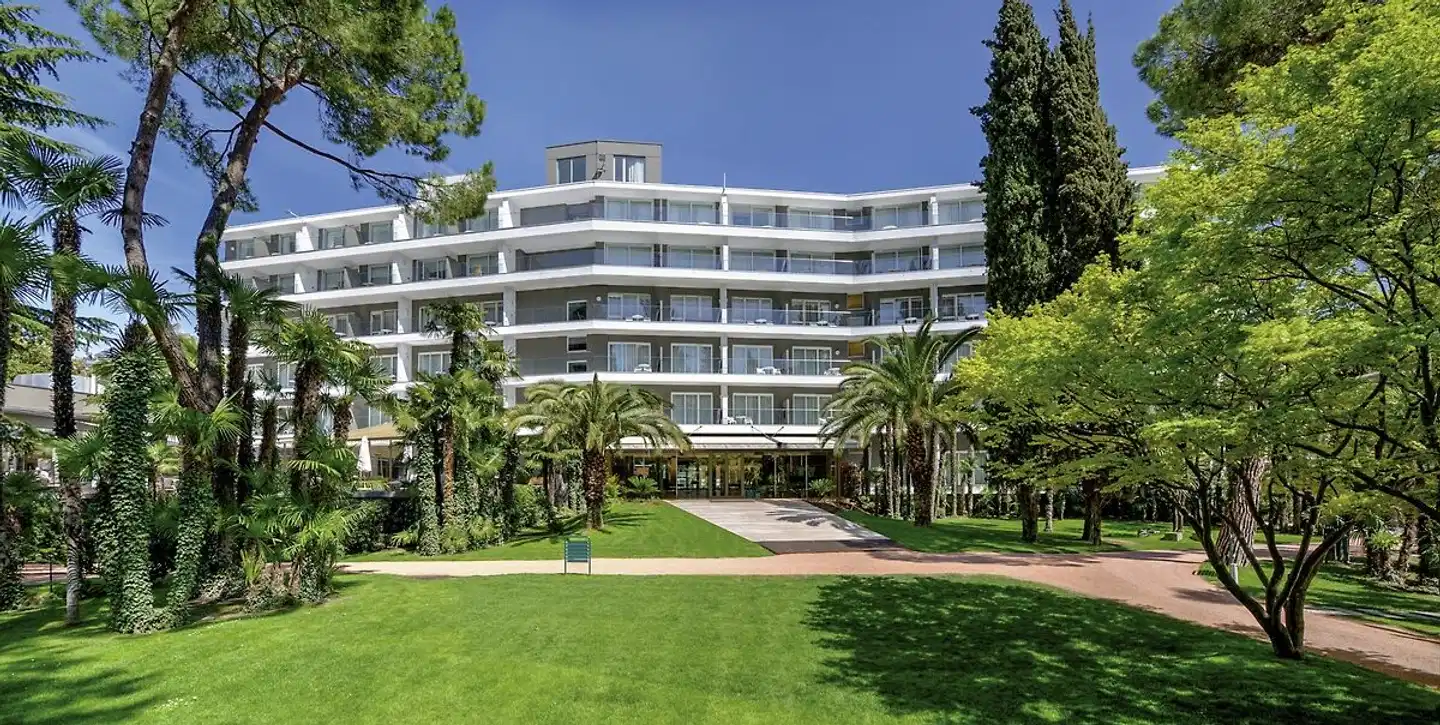 Du Lac et Du Parc Grand Resort Aussenansicht