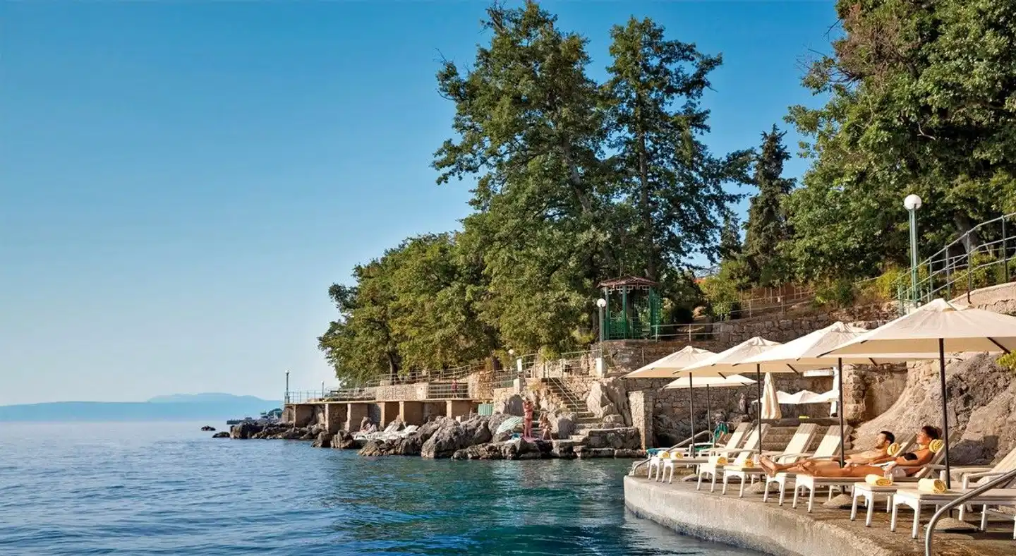 Excelsior Restaurant