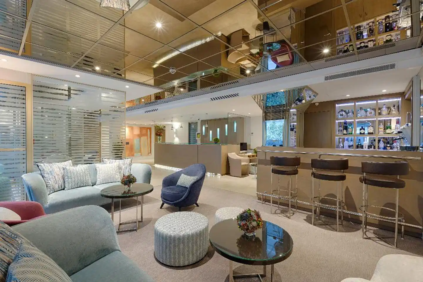 Floride-Etoile Lobby