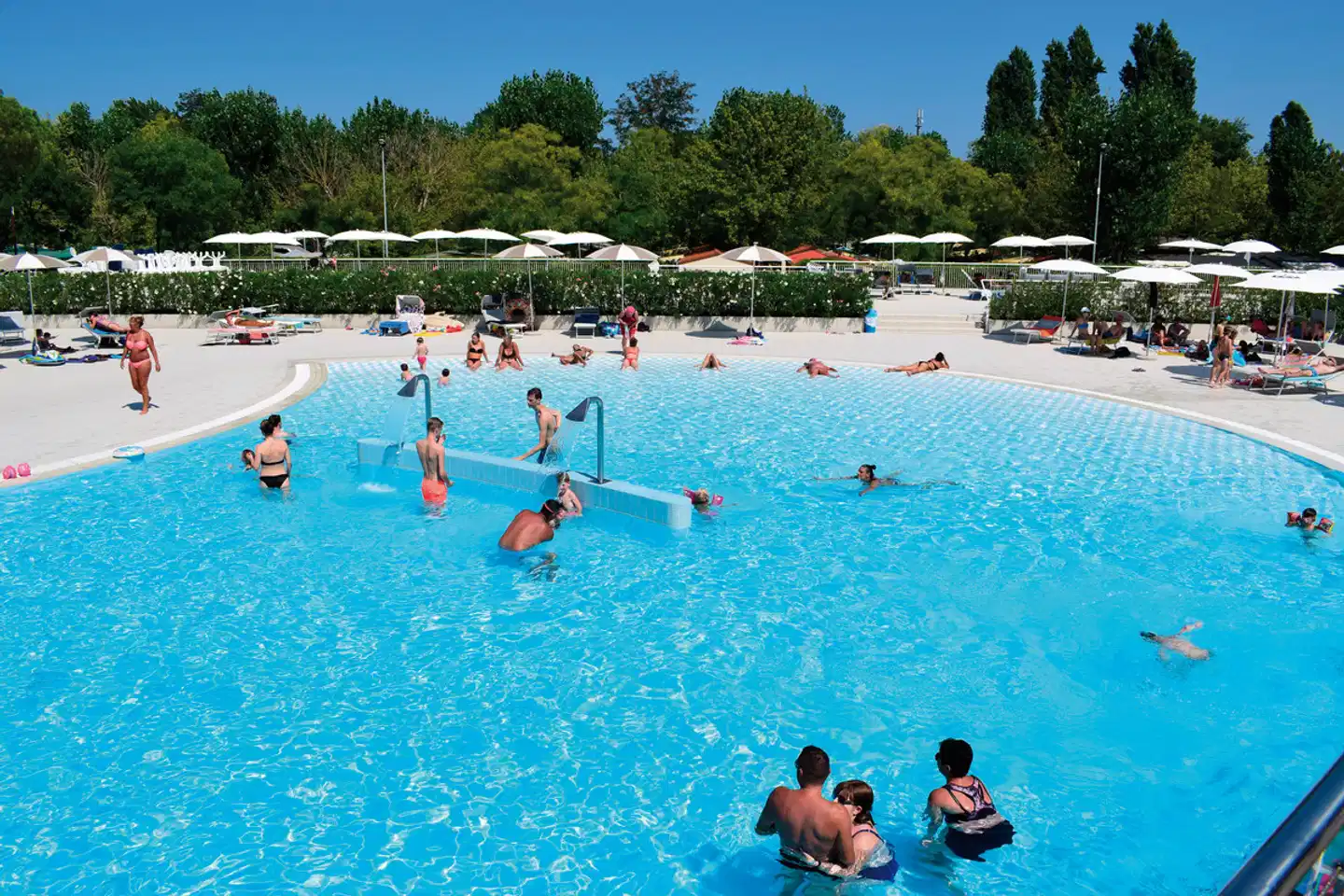 Adriano Family Collection Sport und Entertainment