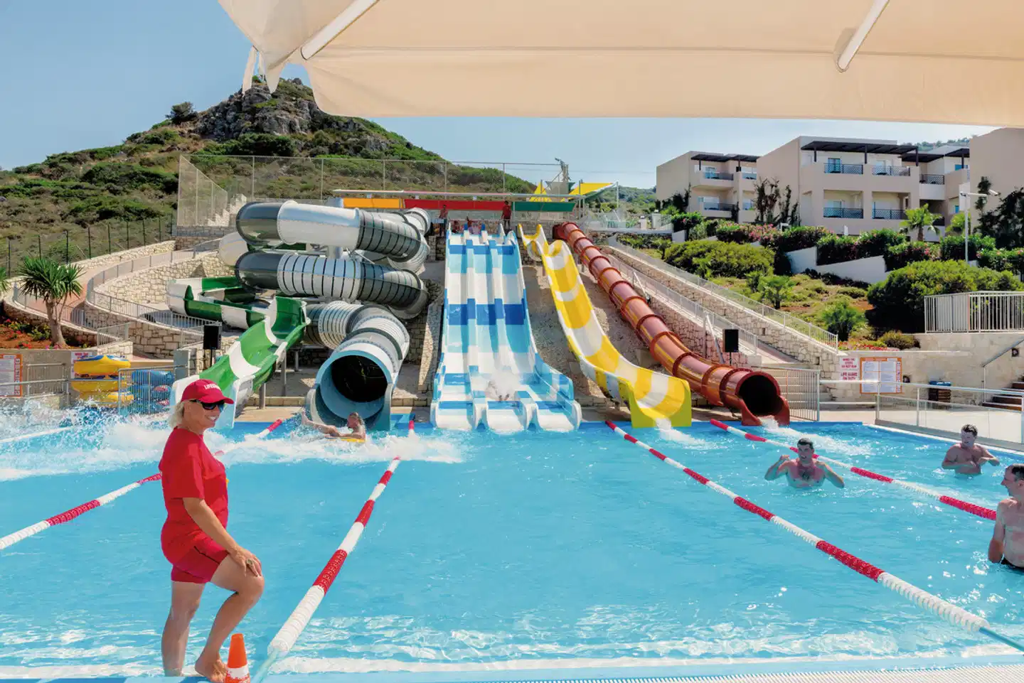 Grand Hotel Holiday Resort Pool