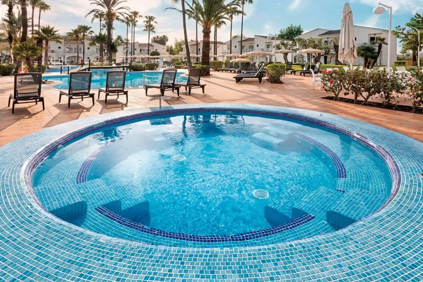 Garden Saladina Pool