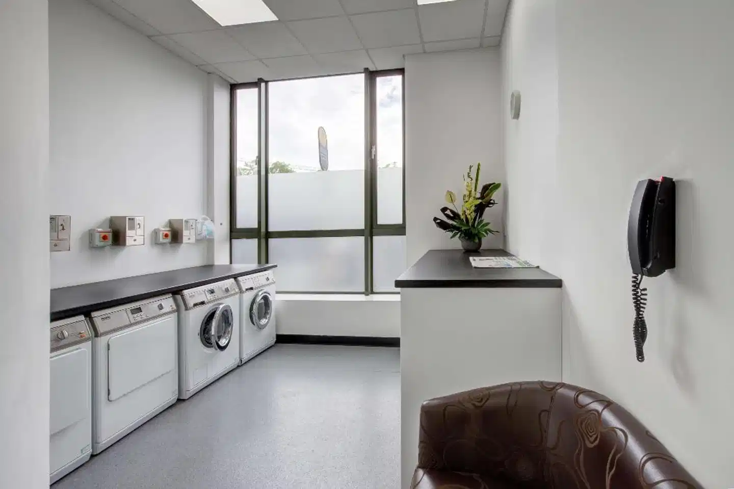 Hilton Garden Inn Dublin Custom House Badezimmer