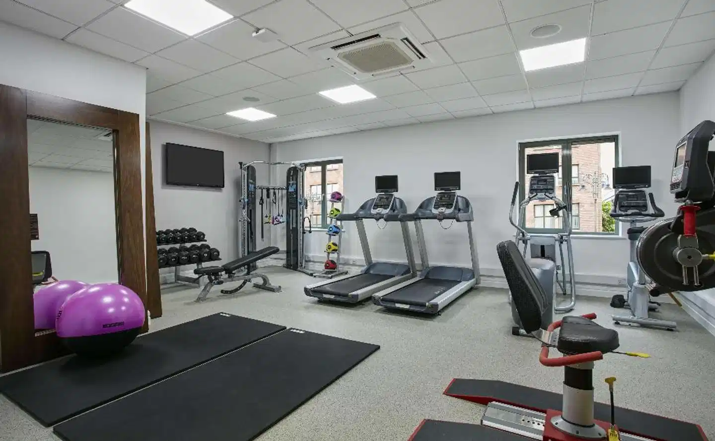 Hilton Garden Inn Dublin Custom House Sport und Entertainment