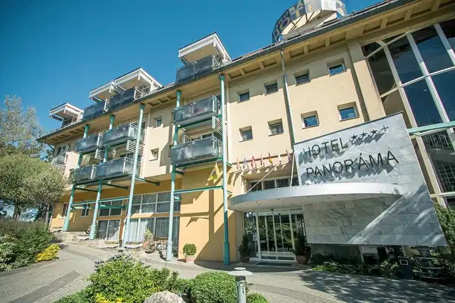 Hotel Panoráma Aussenansicht