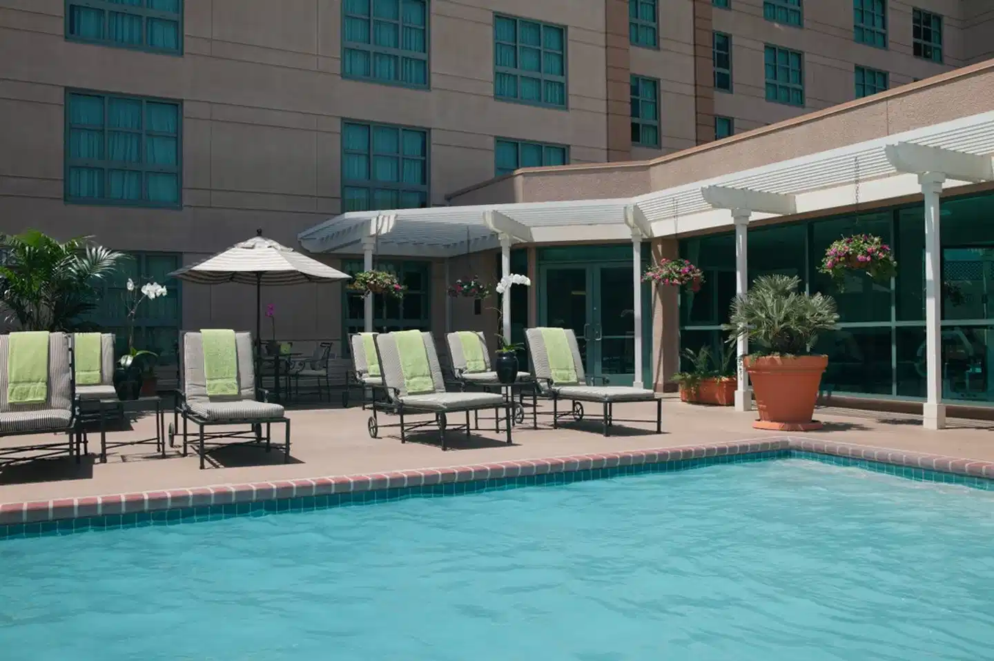 Renaissance Los Angeles Airport Hotel Terrasse