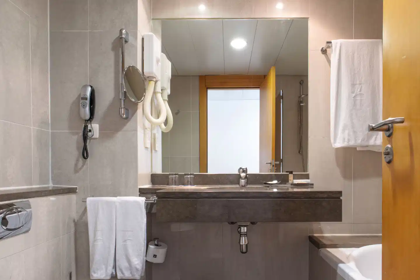 Sana Sesimbra Badezimmer