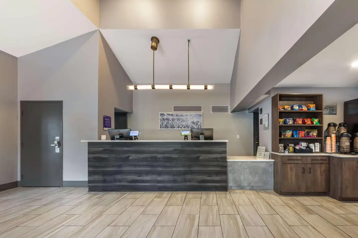 Sleep Inn Miami Airport Lobby